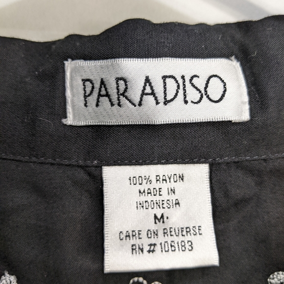 Paradiso size medium  button down embroidered blouse - Picture 5 of 7